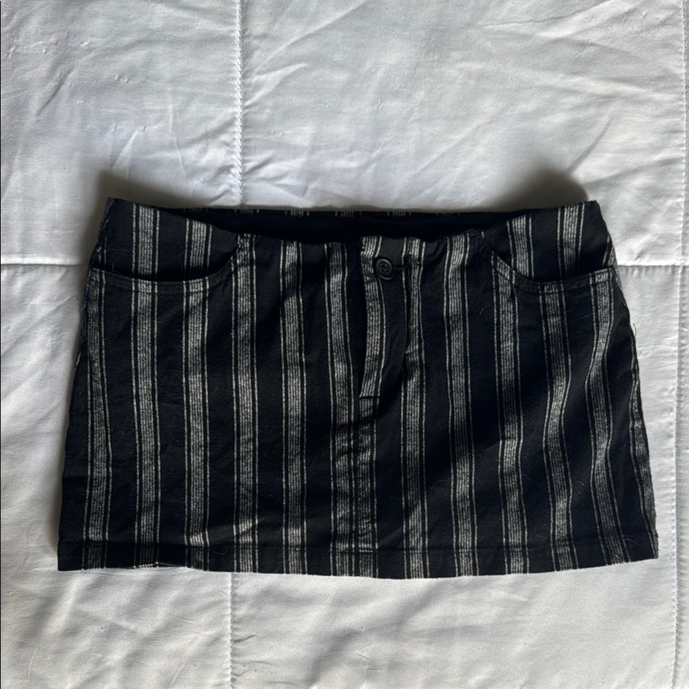 Brandy Melville Navy and Gray Striped Mini Skirt